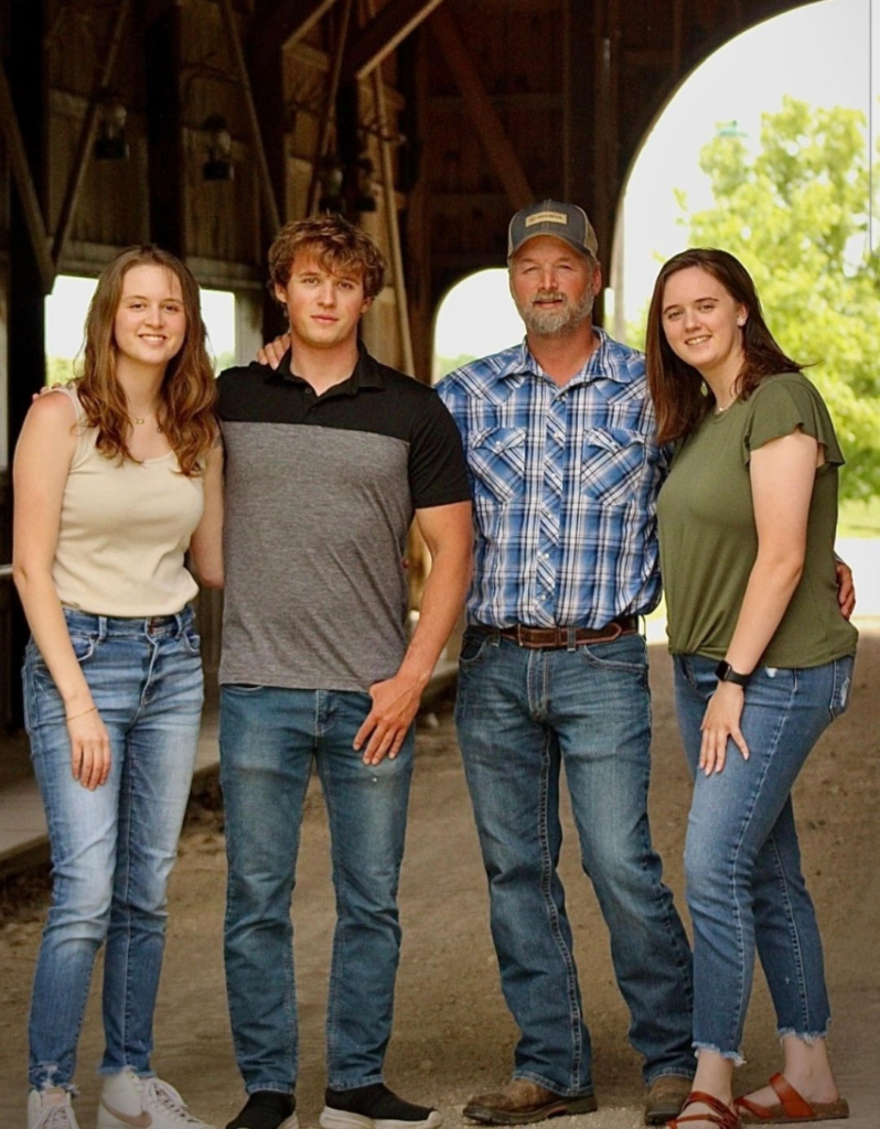 Kearn Auction Services Staff Photo