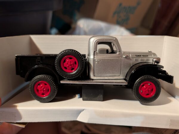 Keenan Elliott antique auction 8-29-2026