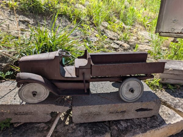 Keenan Elliott antique auction 8-29-2026